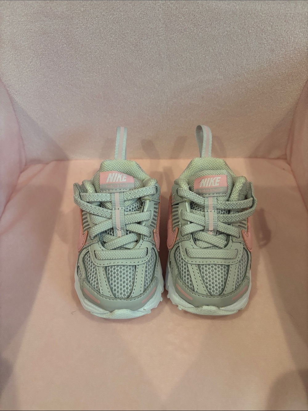 Nike Kids Sneakers - Light Gray & Pink